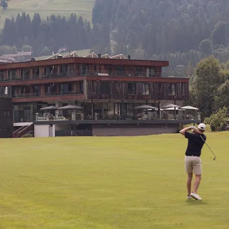 Berg & Golf By Alps Appartement *